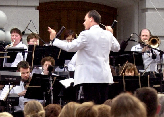 Concerts on the Square 2002